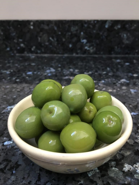 Vittoria 00673 Green Olives 'Nocellara' Castelvetrano 2x4.7kg Tins